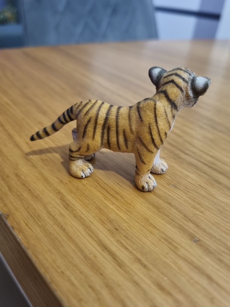 Tygrys schleich figurka