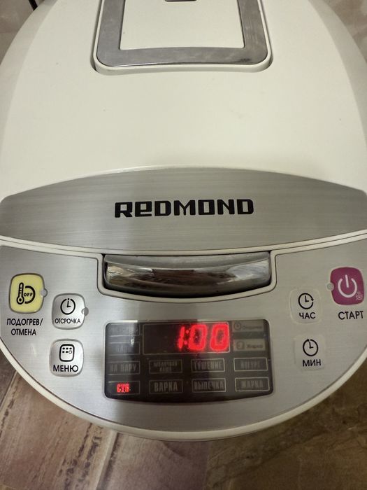 Мультиварка Redmond