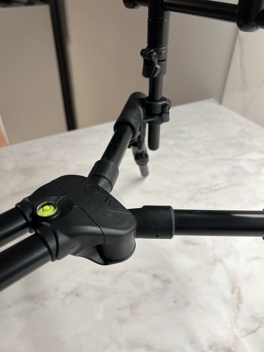 Rod pod Avid Carp Lok Down Compact Pod