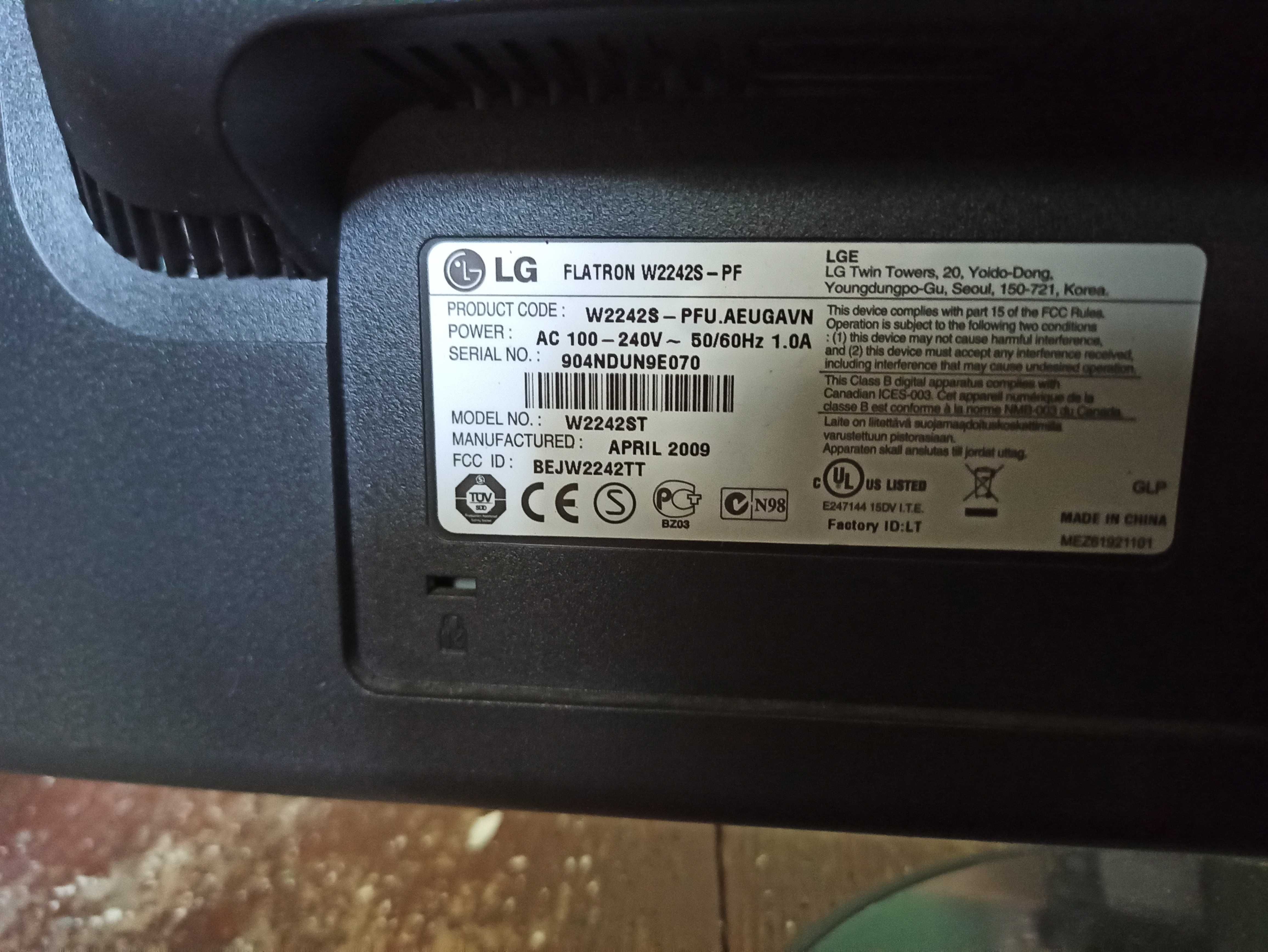Monitor LG Flatron W2242S- PF BARDZO DOBRY Stan TANIO!!