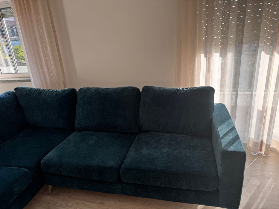 Sofá praticamente novo azul petróleo