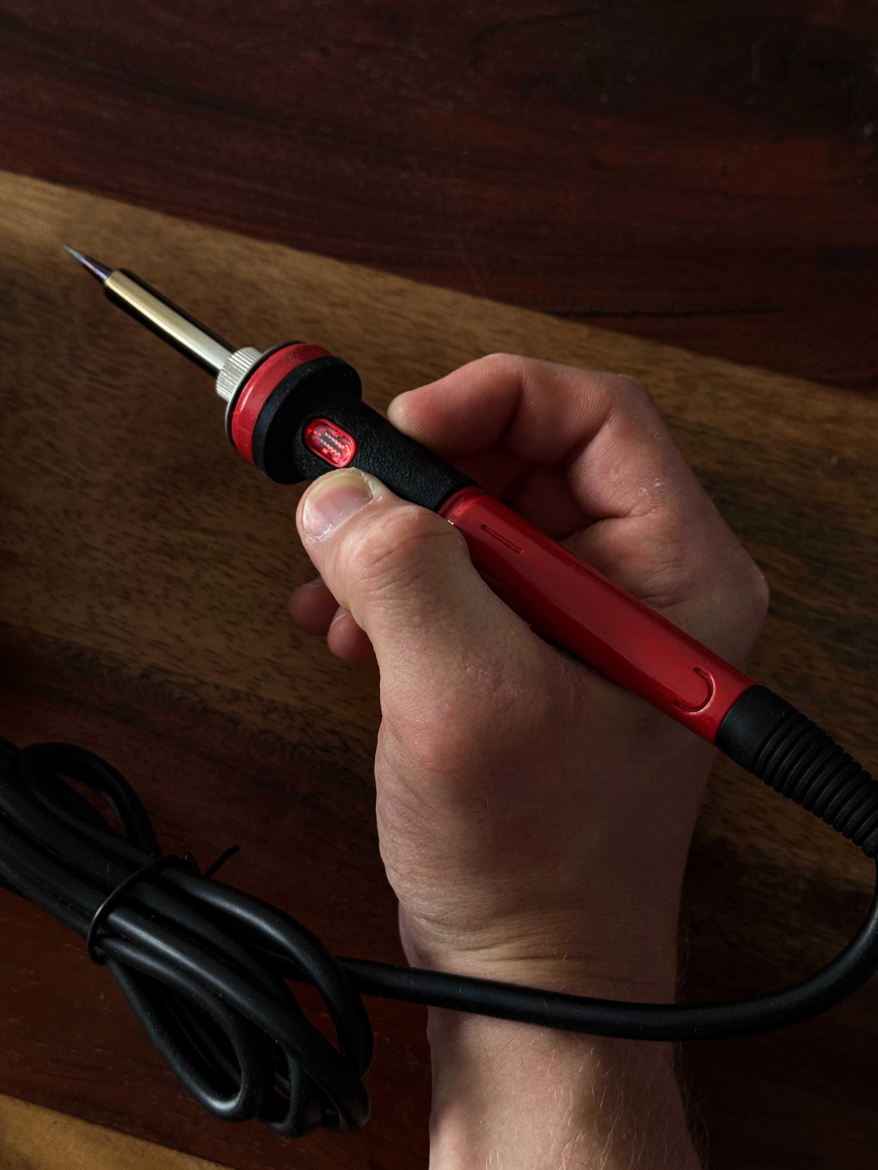 Lutownica bezprzewodowa na akumulator Milwaukee 18V/20V grot T12