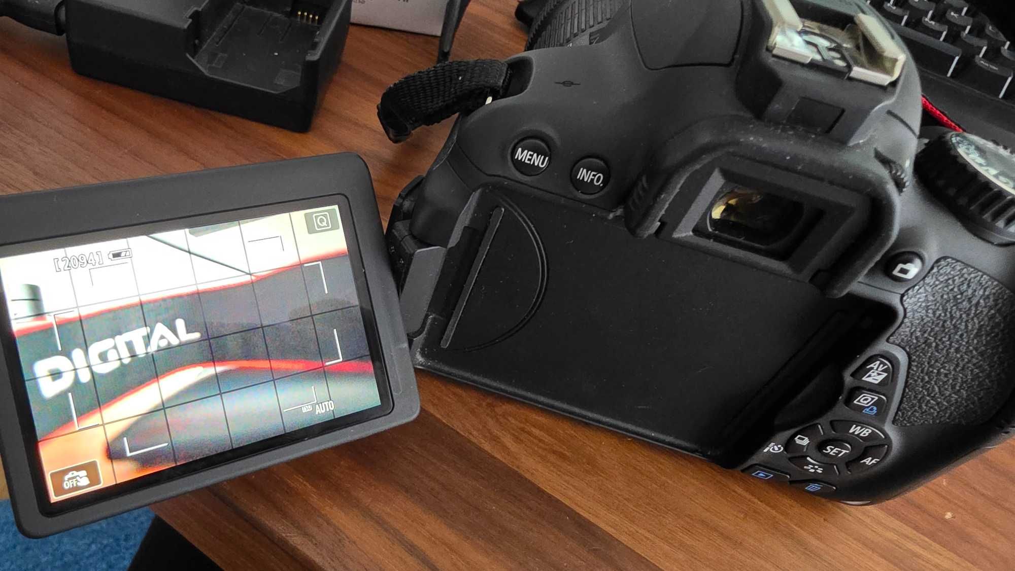 Canon 650D + extras