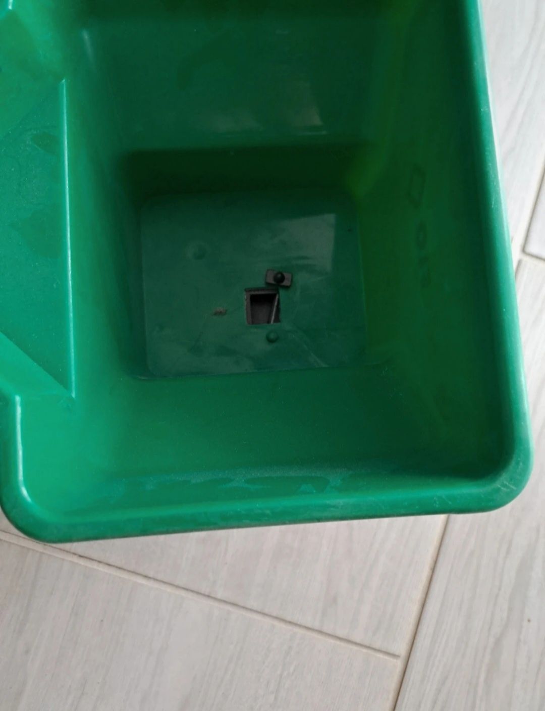 Rozsiewacz siewnik reczny ogrodowy  nawóz trawy  3L