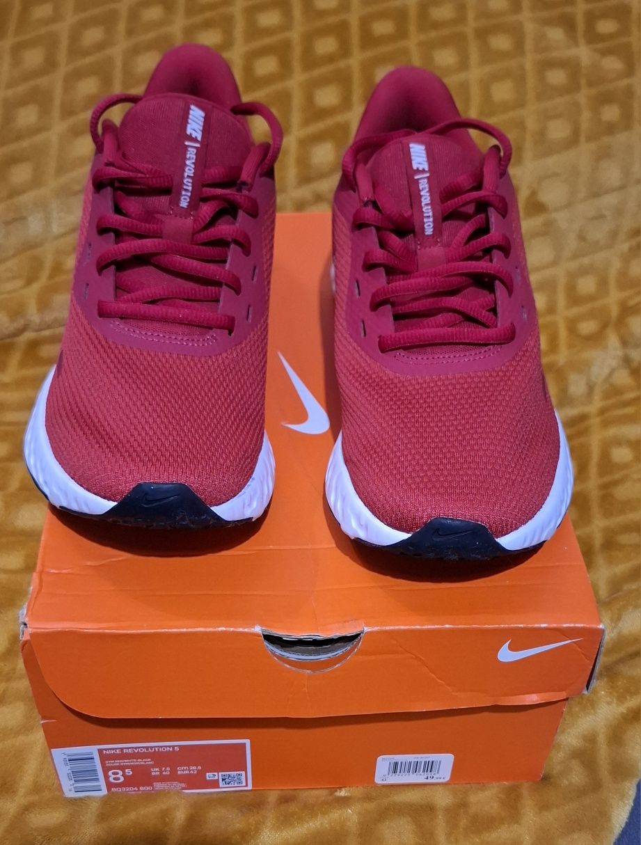 Sapatilhas Nike Revolution 5