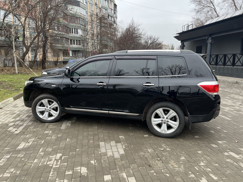 Toyota highlander 2012 официал