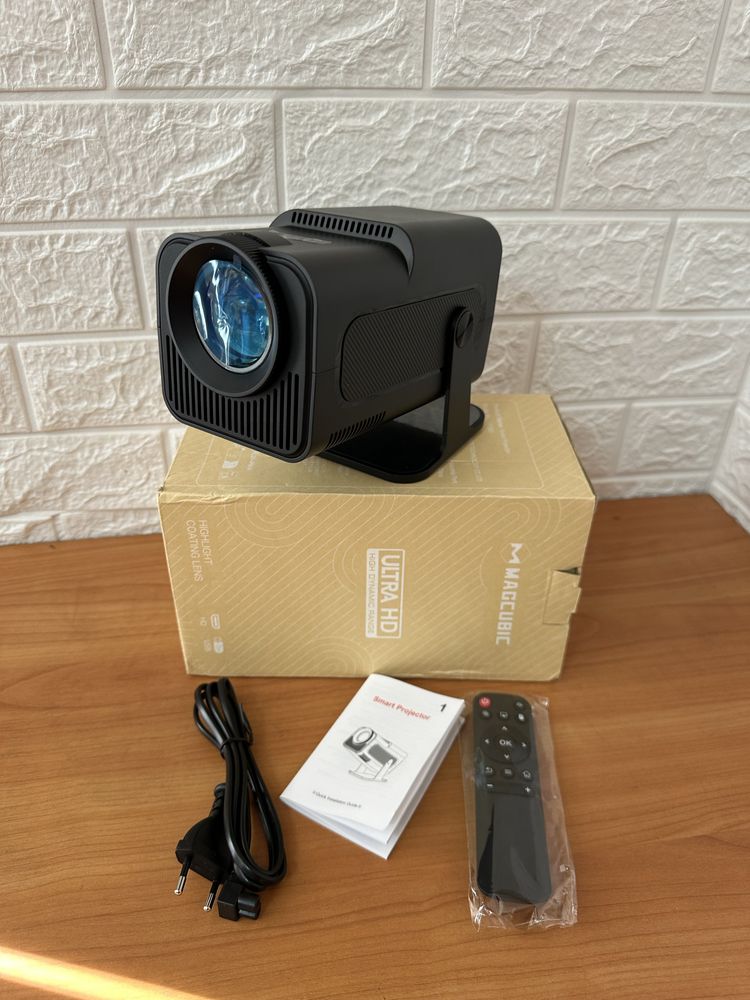 Проектор MAGCUBIC HY320