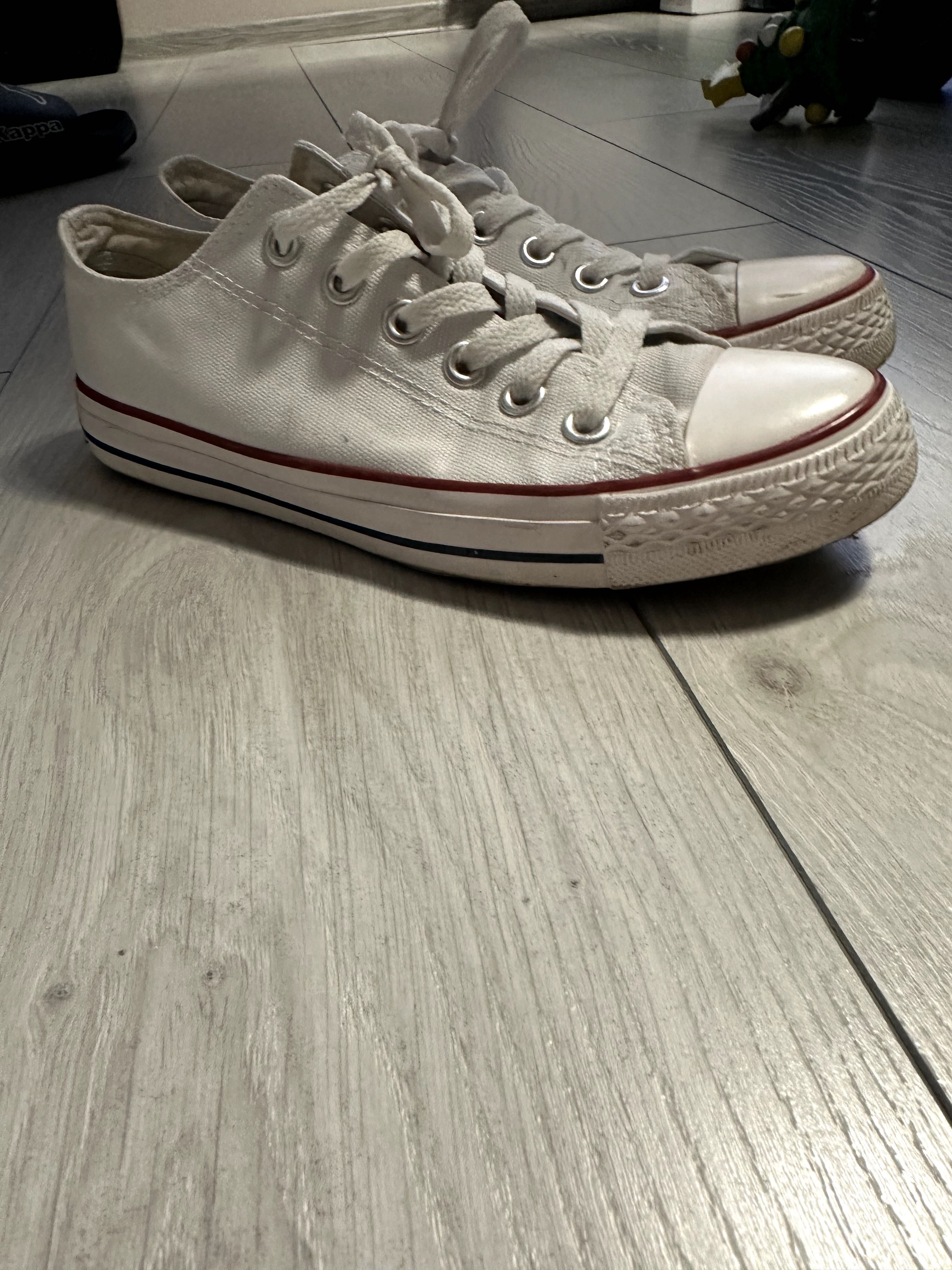 Converse Trampki Chuck Taylor All Star białe rozmiar 37 krótkie