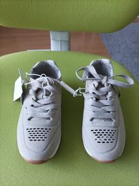 Buty sportowe 28 Reserved