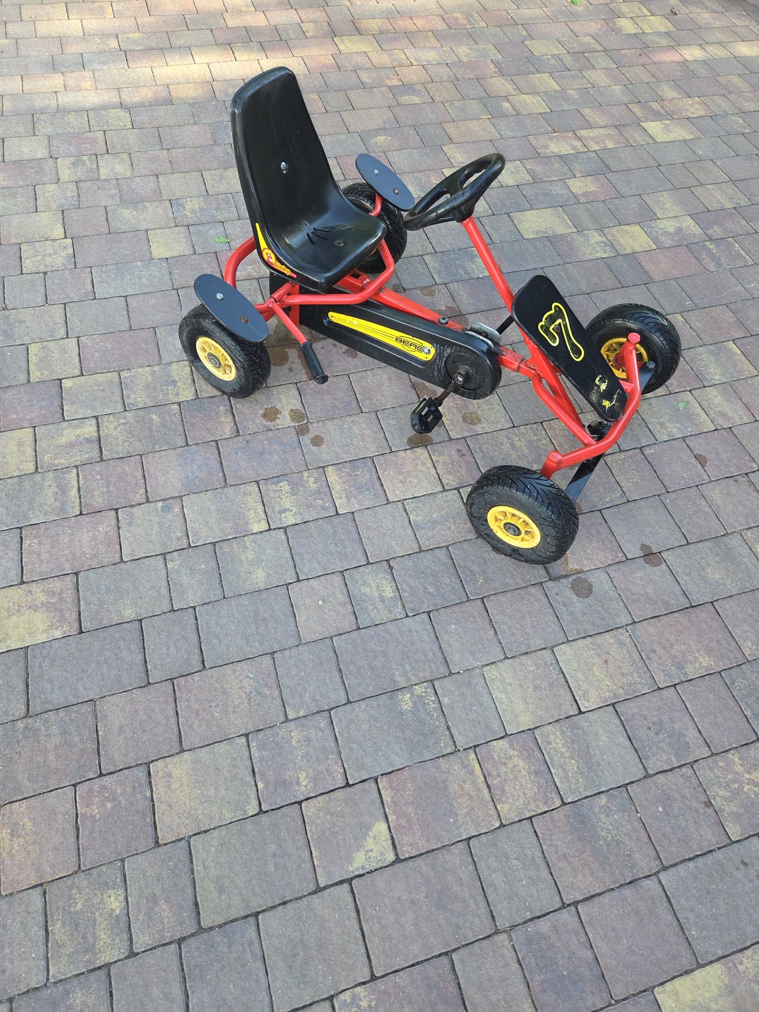 Gokart na pedałach