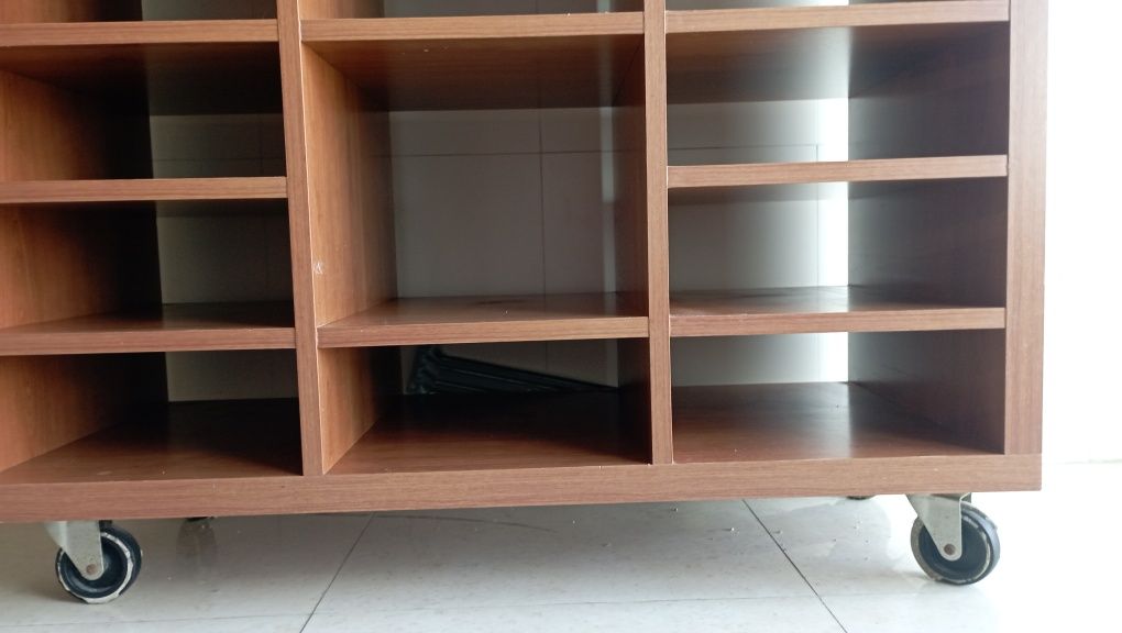 Móvel de apoio para cozinha