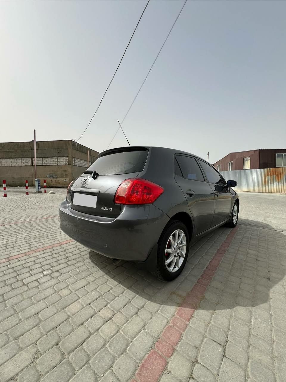 Toyota Auris 1.6 автомат