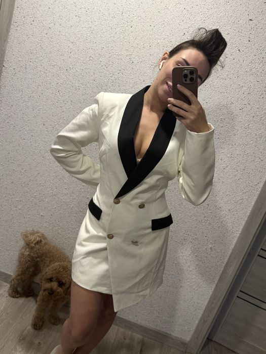 Сукня-жакет білого кольору