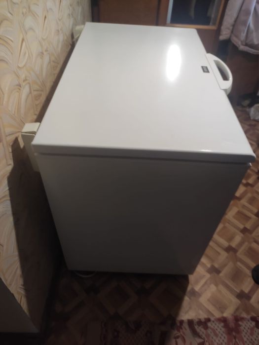 Морозильна скриня Zanussi ZFC 31400 WA