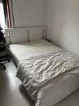Cama de Casal 200x140cm IKEA SONGESAND com estrado e colchão.