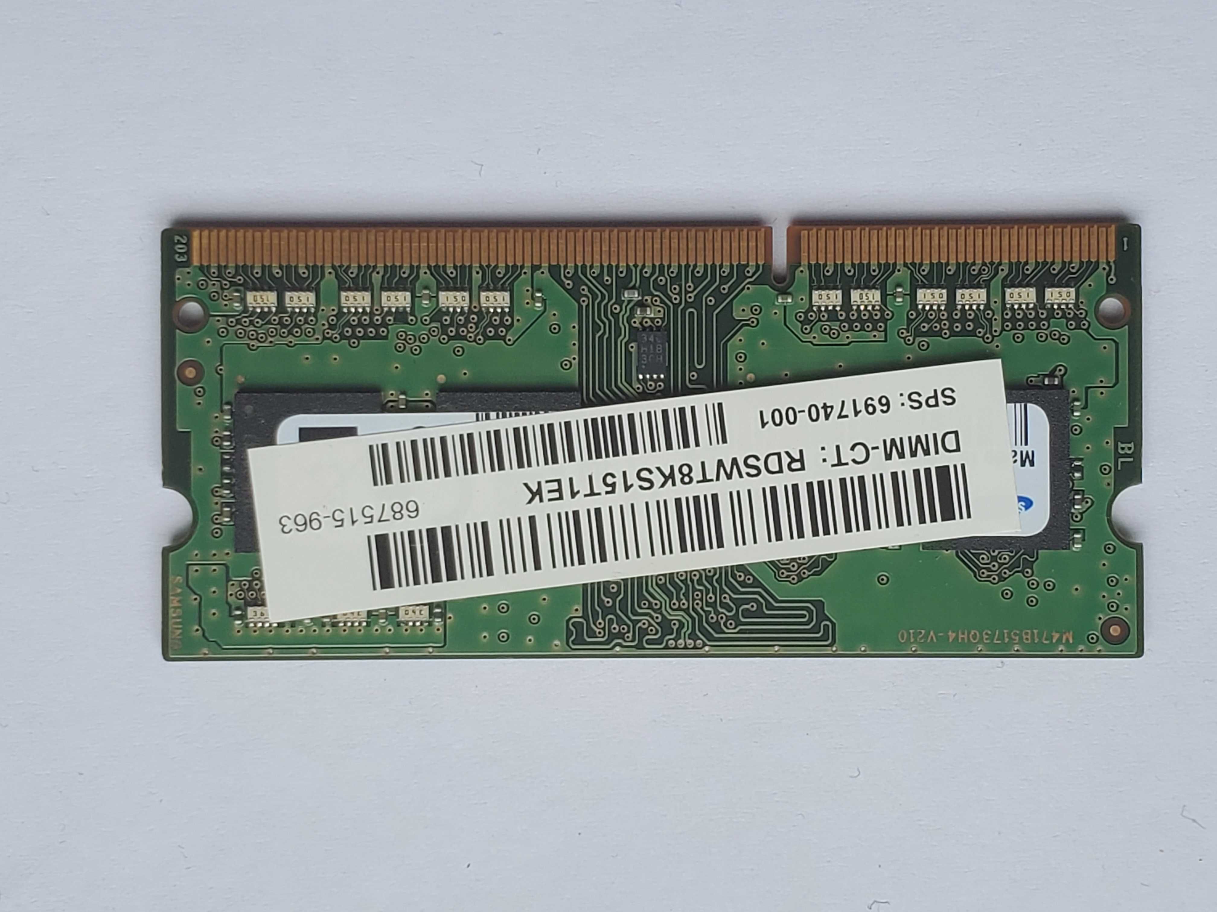 Pamięć DDR3. Dwa moduły po 4Gb = 8Gb.