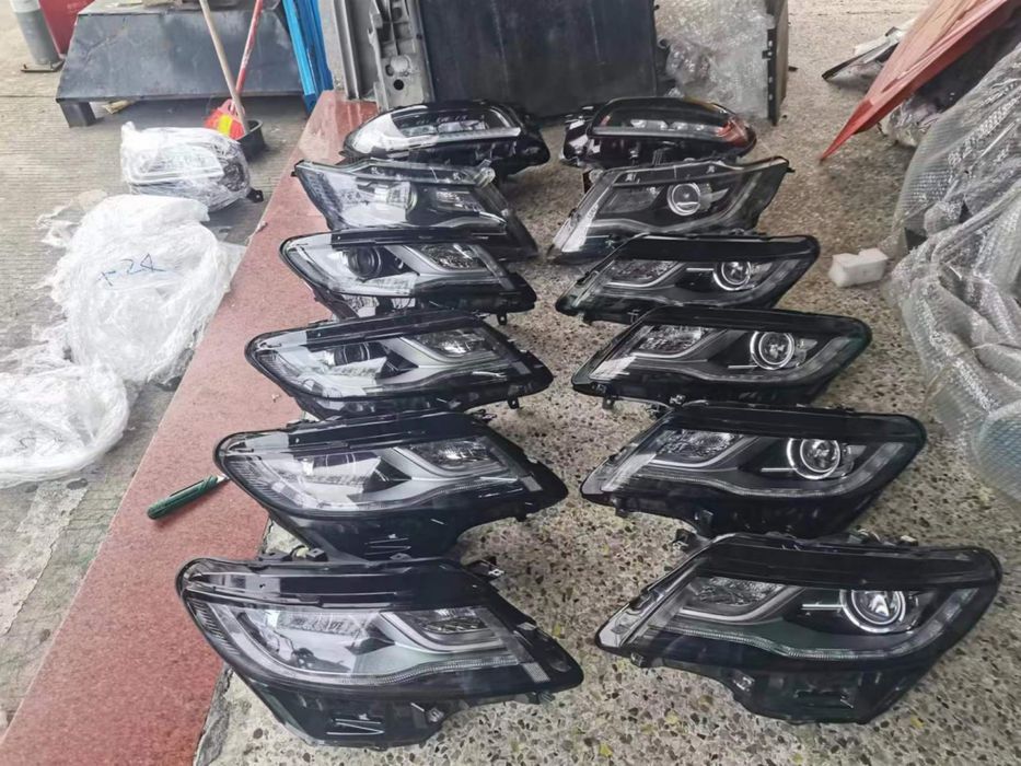 Фара lincoln mkc право / ліво
