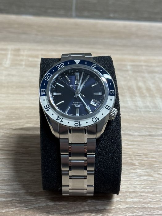 Grand Seiko GMT годинник