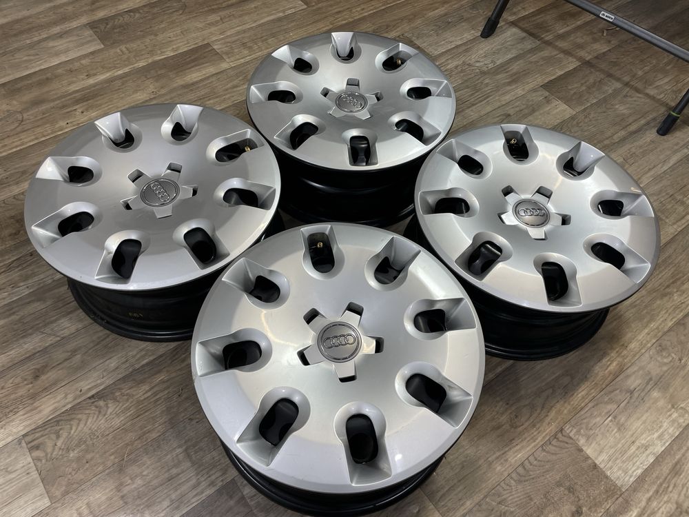 stalowe audi a1 15 5x100 6J et29 bardzo ładne z kołpakami