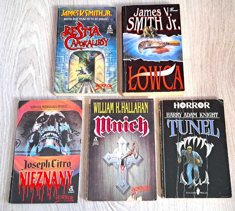 James V. Smith Łowca Bestia apokalipsy Hallahan Mnich Citro Nieznany