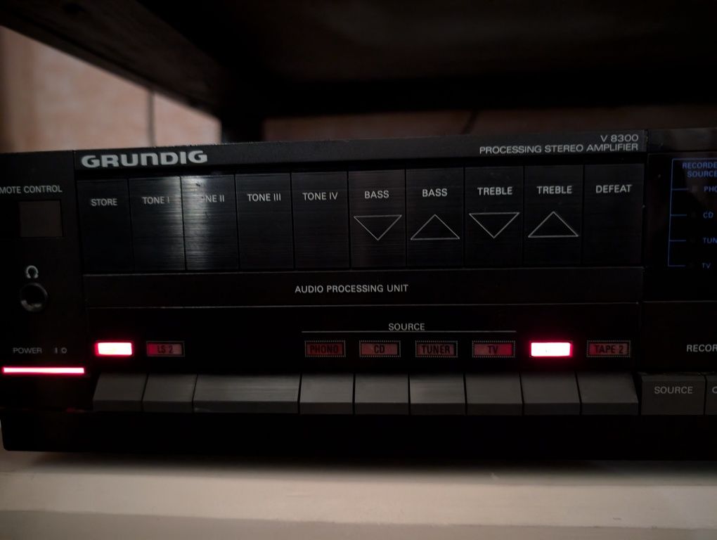 Підсилювач Grundig V 8300