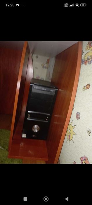 Продам меблі (Шафу, стіл)