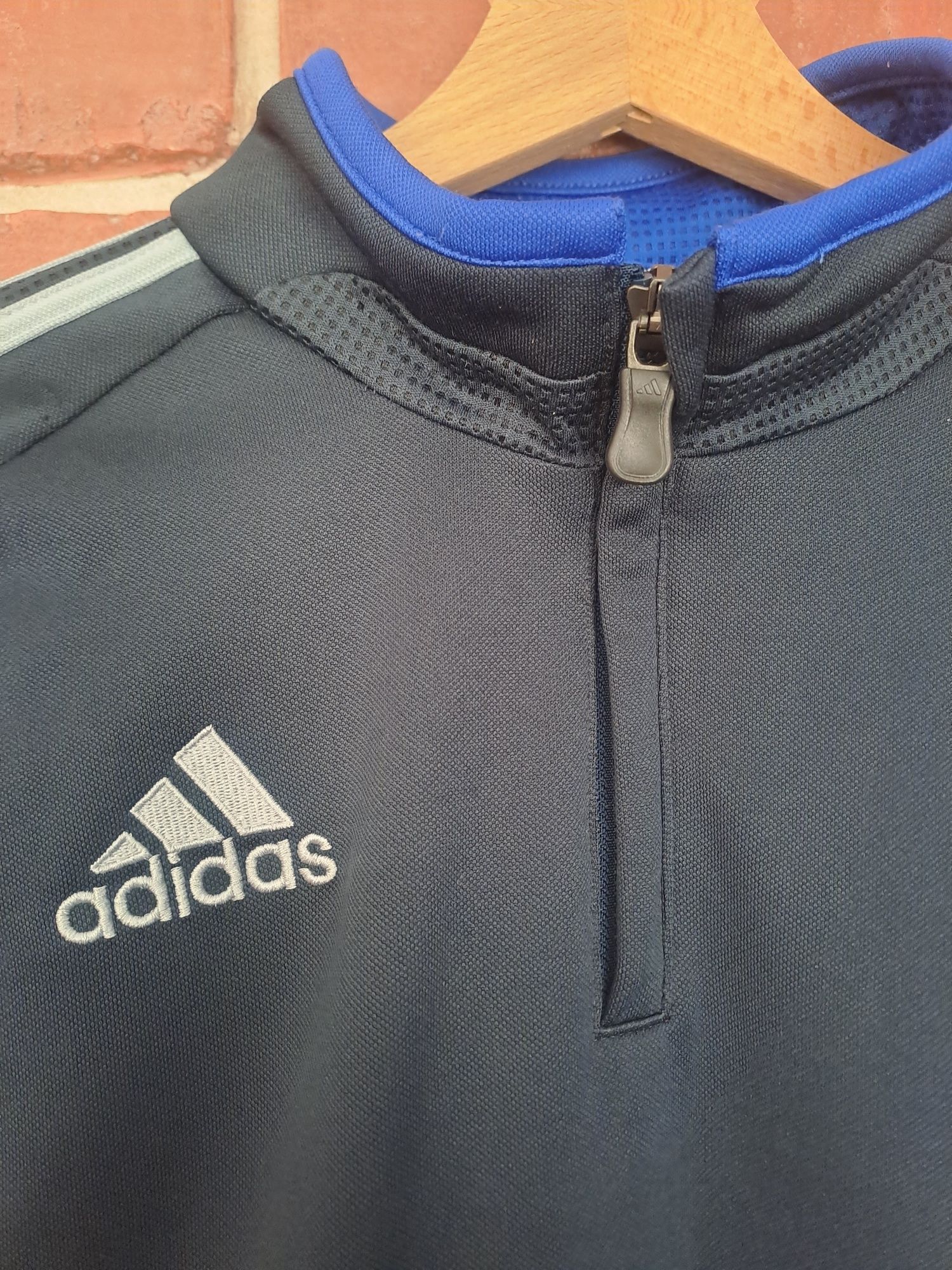 Męska bluza sportowa adidas climacool zip r.M
MMęska bluza sportowa ad