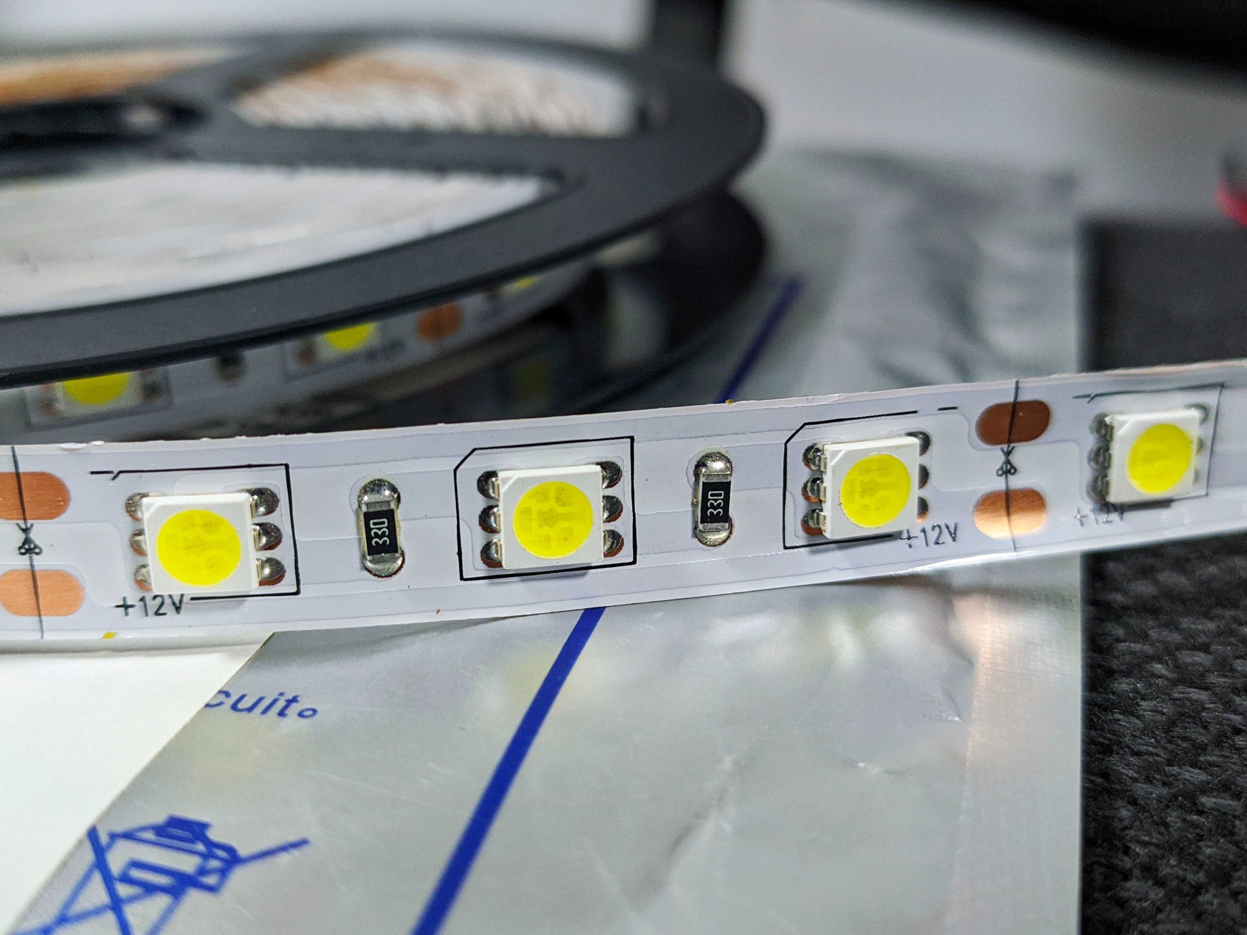 Світлодіодна стрічка led лед 12В (біле світло)