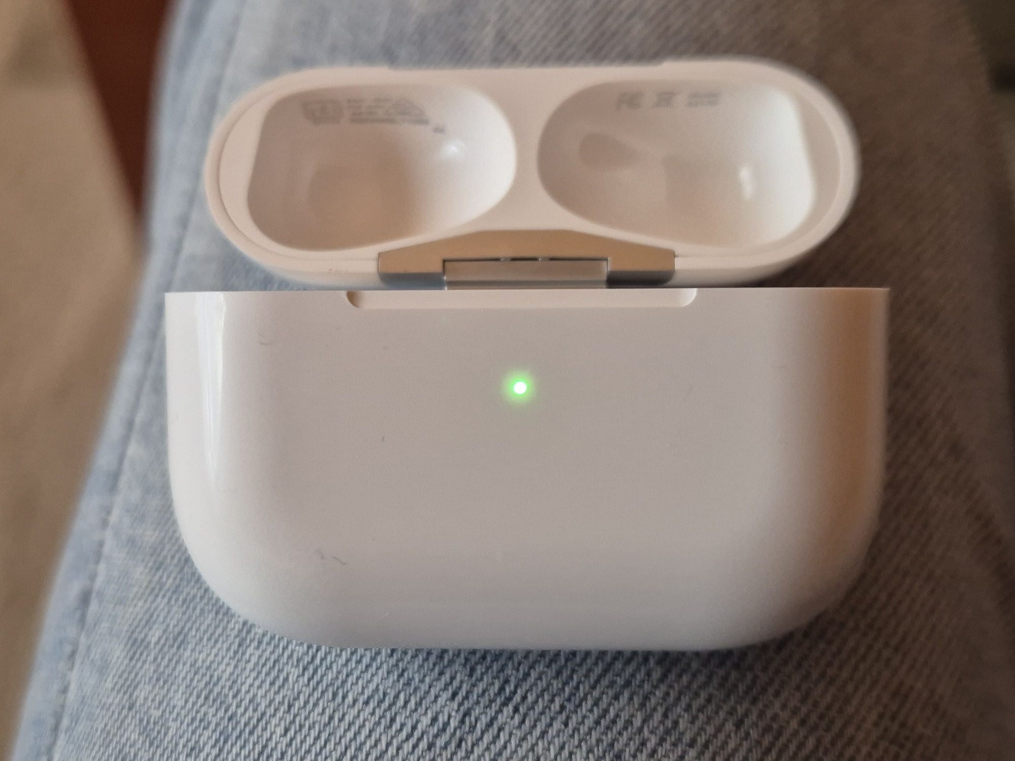 AirPods Pro novos
