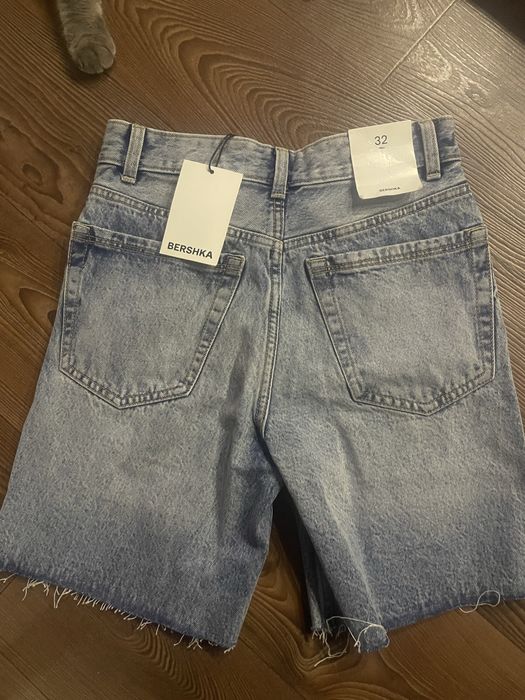 Шорты джинсовые  Bershka новые 30-32