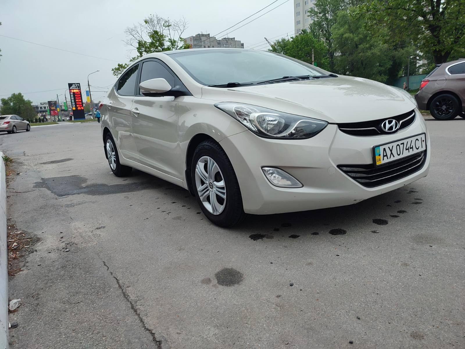 Hyundai Elantra 1.8 автомат