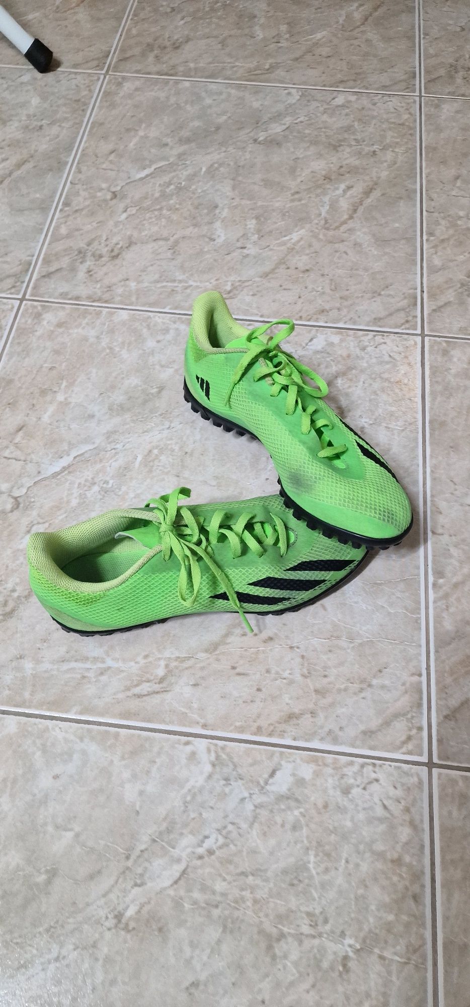 Chuteiras adidas tamanho 42