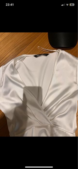 Vestido de cetim zara