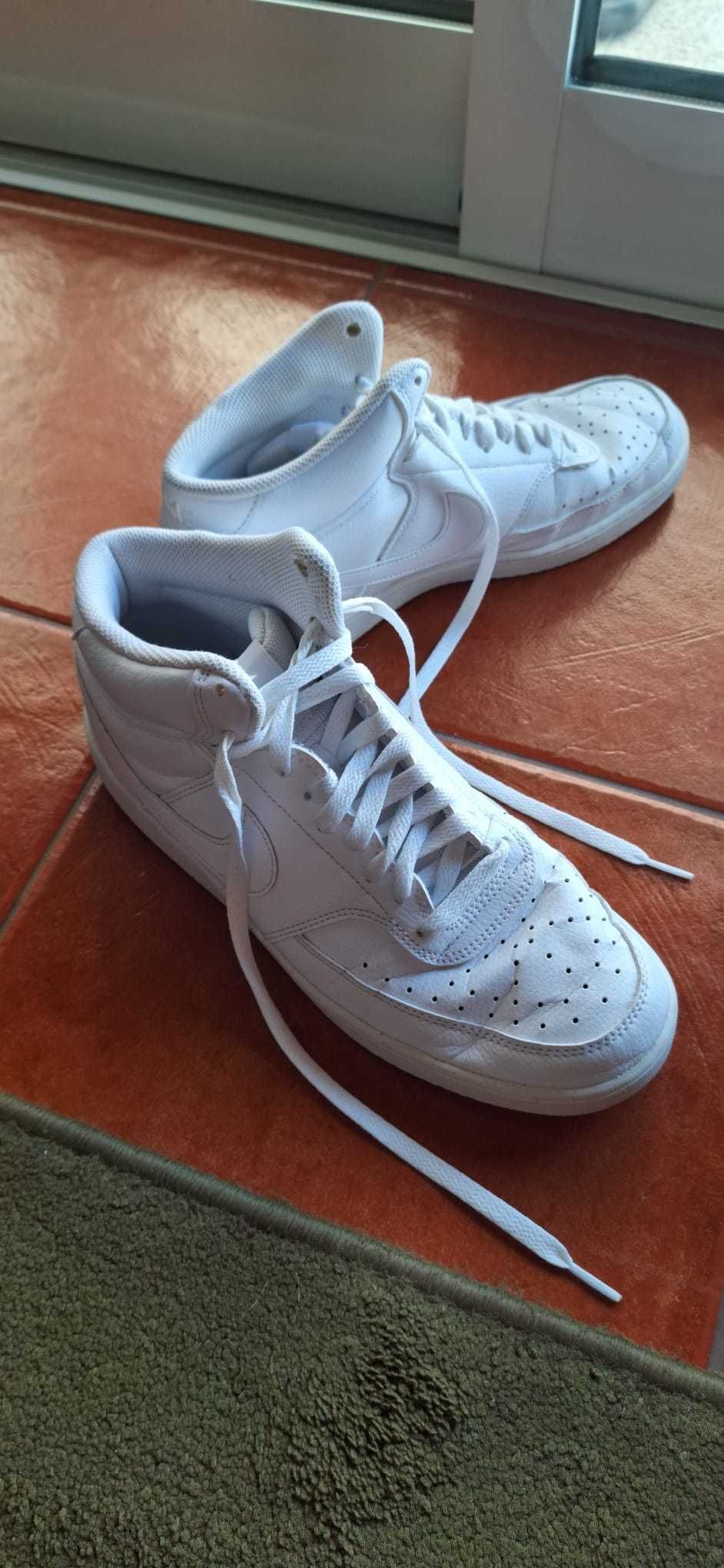 Sapatilhas Nike Brancas
