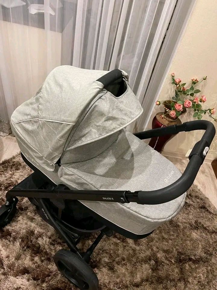 Cybex Коляска Візок Каляска 2 в 1 
В хорошому стані