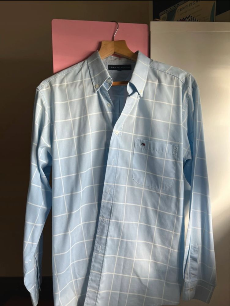 Camisa Tommy Hilfiger, nunca usada, tamanho L