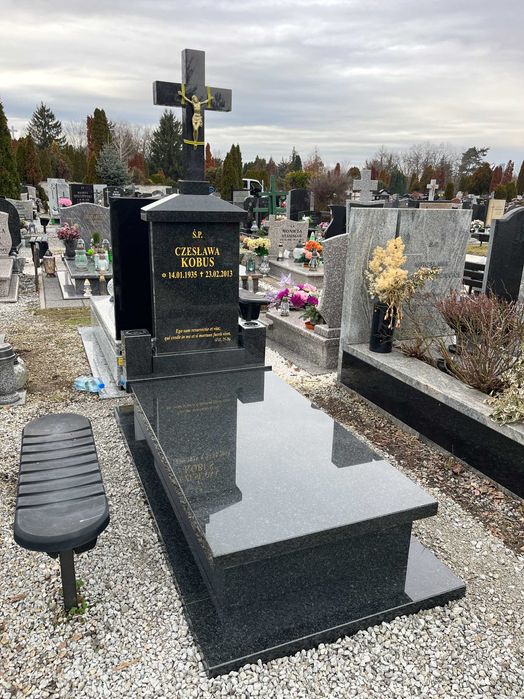 Nagrobek granitowy GRUBE ELEMENTY BRYŁA