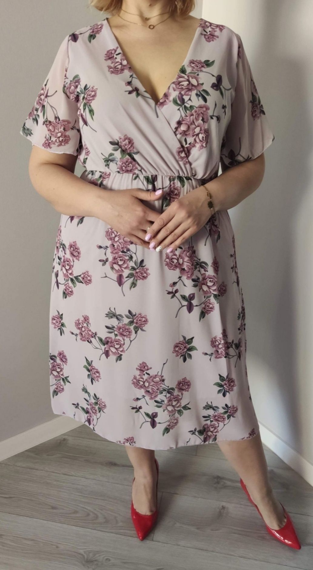 Nowa sukienka MIDI plus size liliowa wyszczuplająca