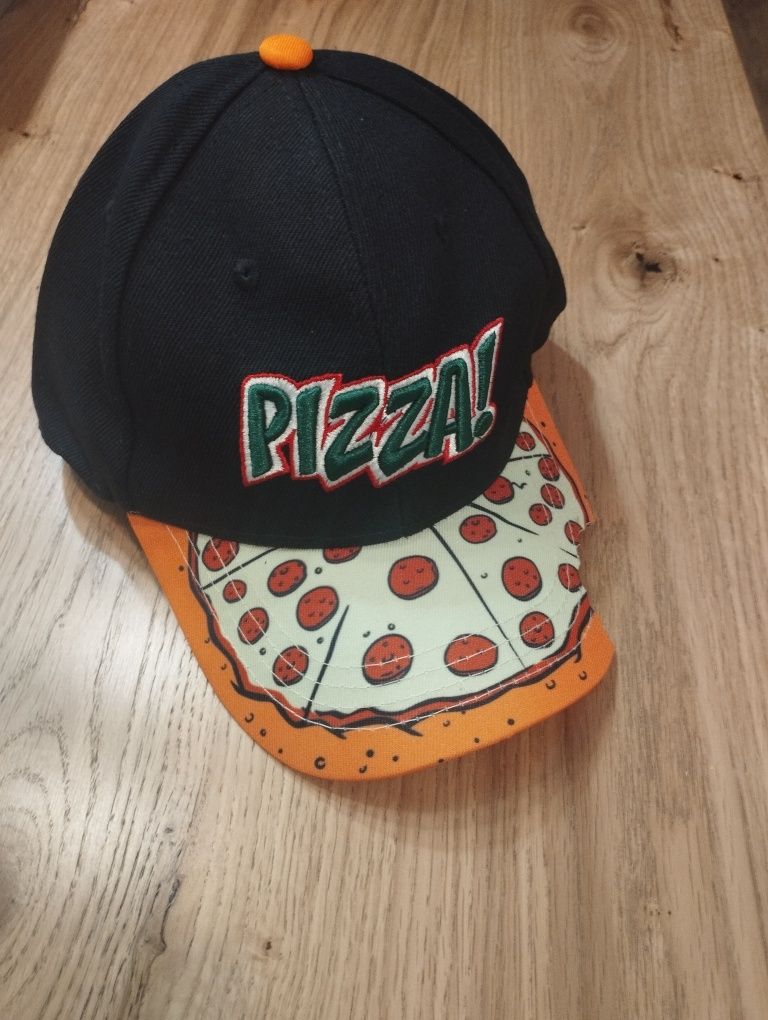 Nowa czapka z daszkiem pizza