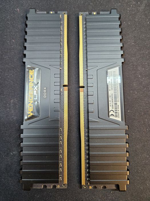 RAM DDR4 16GB (2x8GB) 3000 MHz CL15 15/17/17/35