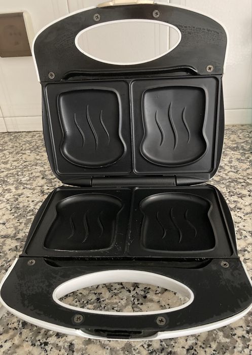 Tostadeira/Sanduicheira Philips Cucina - pouco uso, a funcionar
