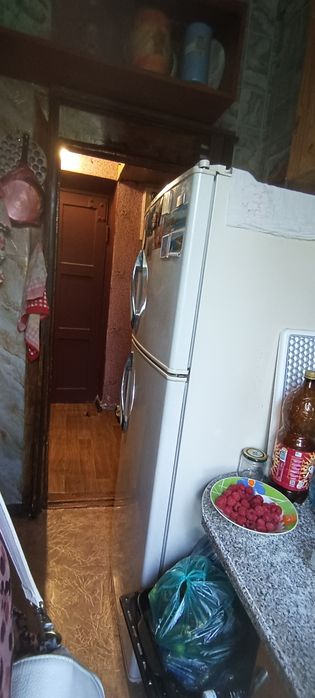 Продам 3х комнатную квартиру по ул. Благовещенская, 2/2 этаж,