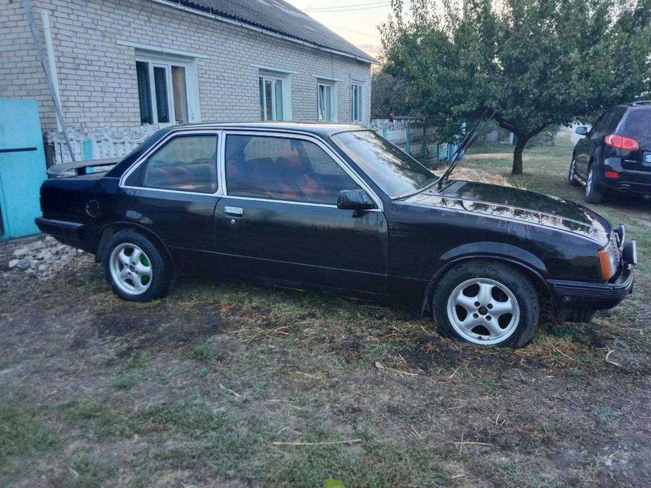 Opel Rekord Cupe 2.0 injector