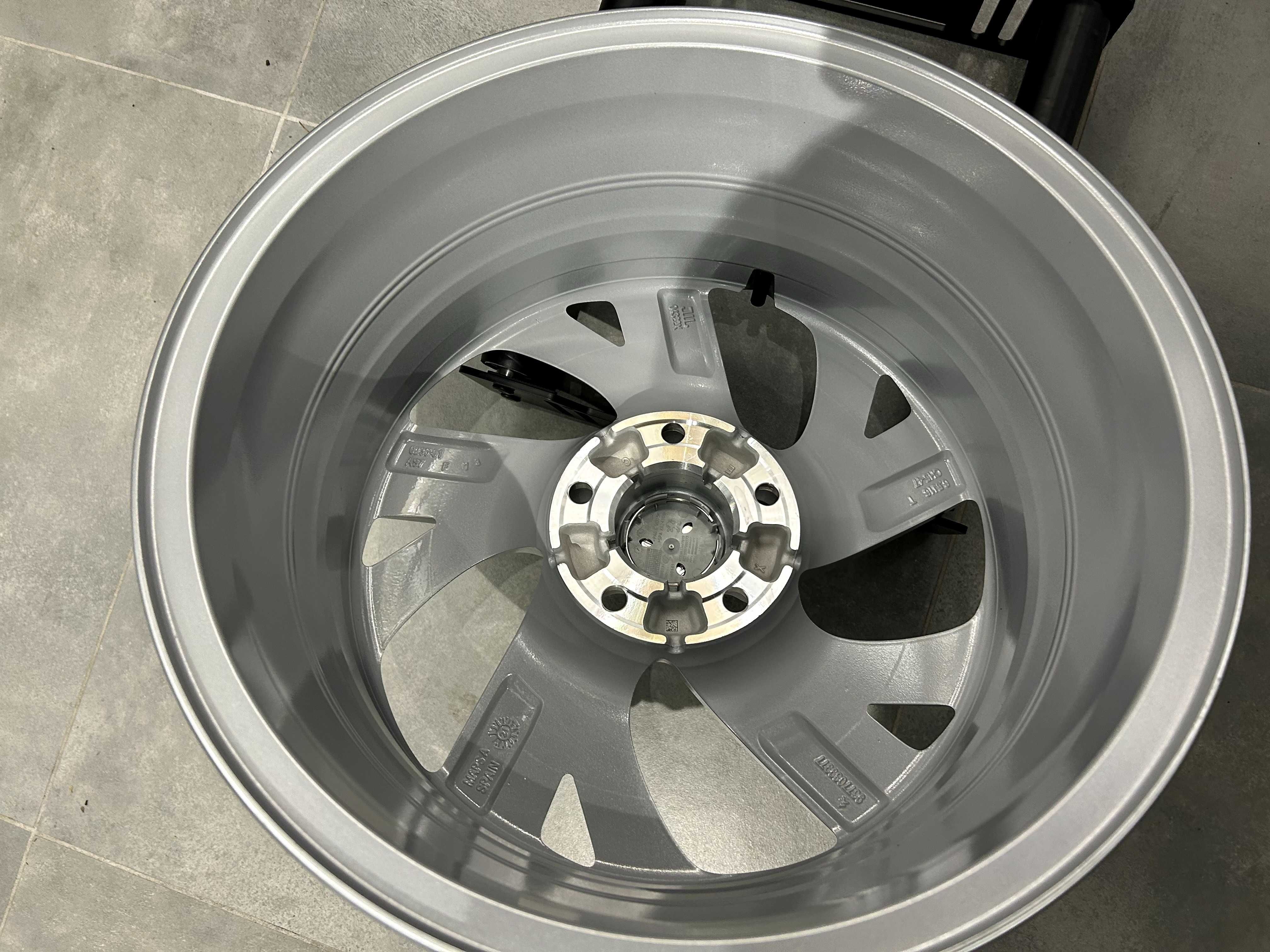1x Oryginalna felga 16 5x108 ET47 Citroen Berlingo C4 Picasso