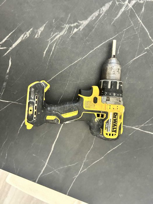 OKAZJA! Dewalt DCD791 – wkrętarka bezszczotkowa 18V XR, uszkodzona