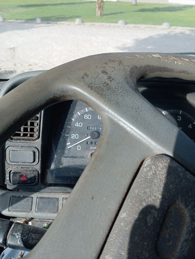 Canter Mitsubishi, com caixa frigorífica 1997