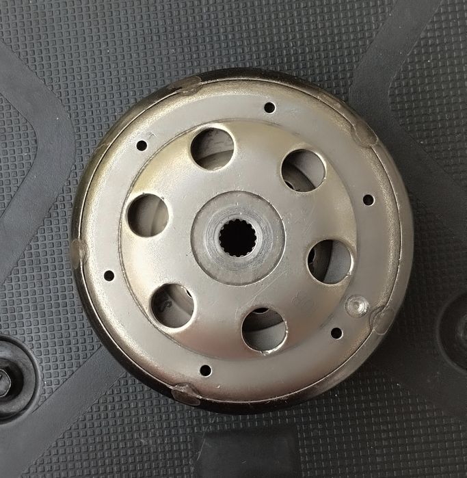 Задній варіатор  yamaha gear 4t в зборі