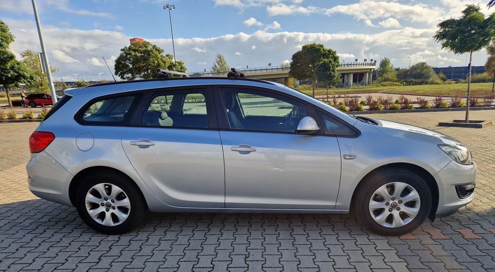 Opel Astra Opel Astra IV Sports Tourer 1.7 Faktura VAT Kupujący zwolniony z PCC.