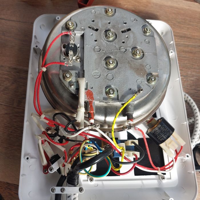 Парова праска Previleg на запчастини.