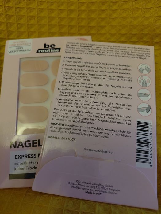 Naklejki do paznokci be routine w kolorze nude